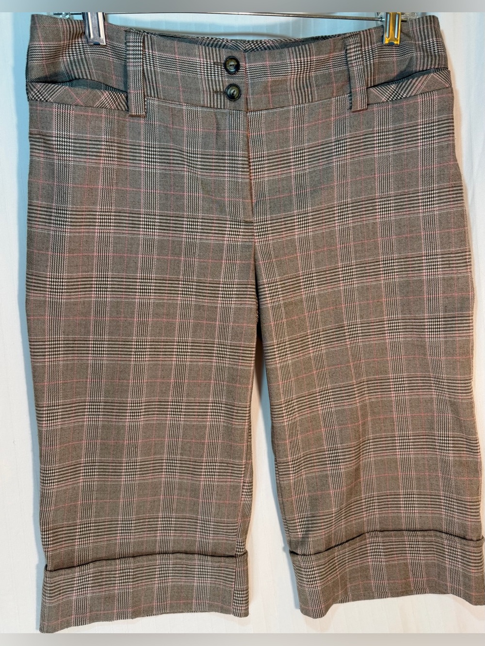 Great transition to fall shorts from I.n. San Francisco size 9. Easy&flattering